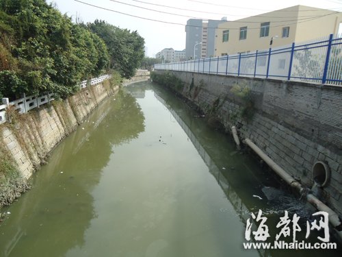 福州花整治內(nèi)河一條花2個億 景觀美但水質(zhì)依然差