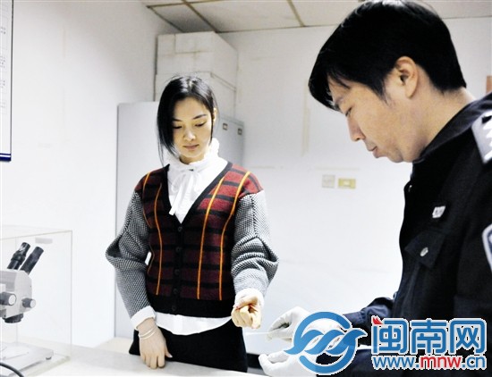 許玲莉昨日在豐澤公安采集血樣，備驗(yàn)DNA