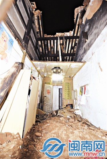 老舊古厝屋頂塌落，租住在此的老伯被埋身亡