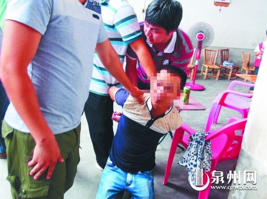 5月27日，專案組奔赴湖頭鎮(zhèn)，抓獲偷盜家禽的犯罪嫌